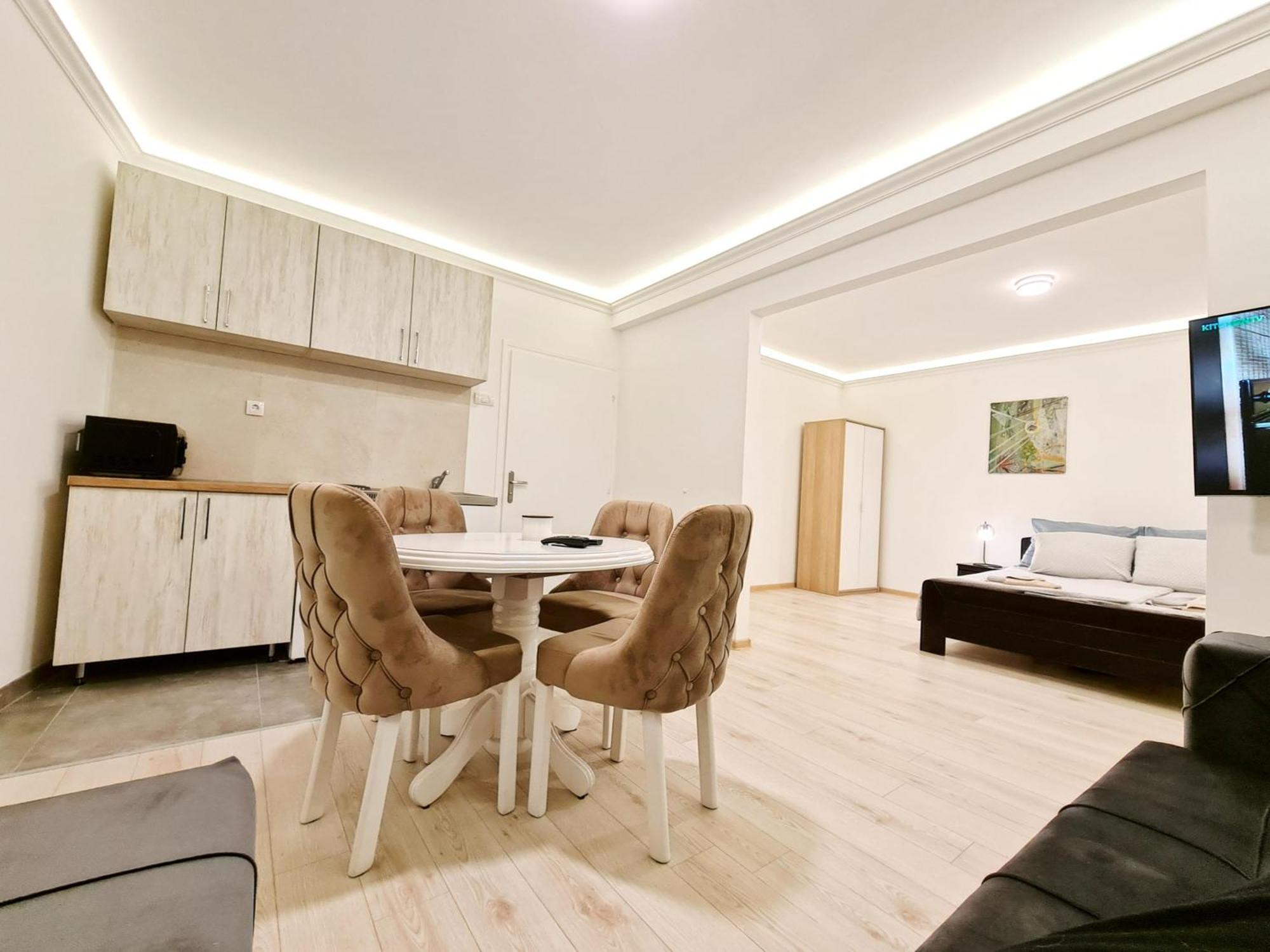 Modern Central Apartments Renovated Belgrad Exteriör bild