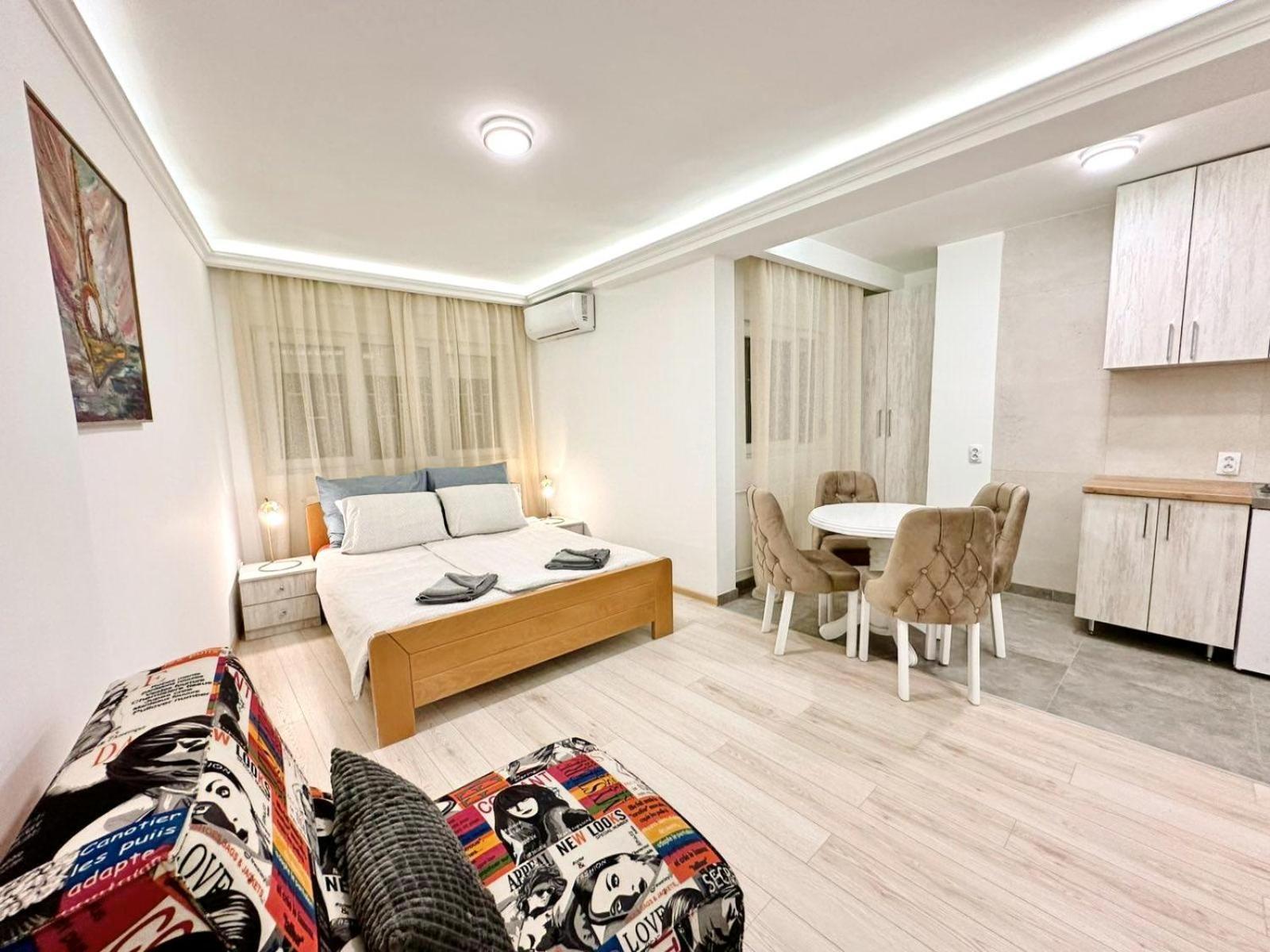 Modern Central Apartments Renovated Belgrad Exteriör bild